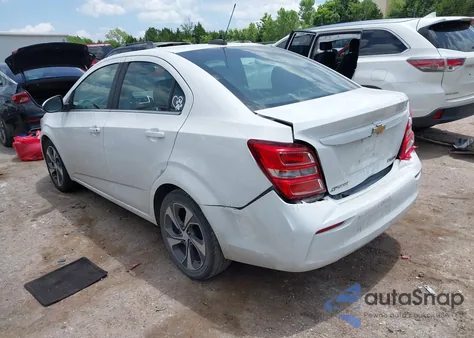 2019 Chevrolet Sonic Premier Auto из США, поврежденный, VIN 1G1JF5SB7K4121062